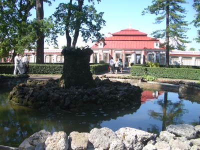 Poklidn zahrady v Petrodvorci