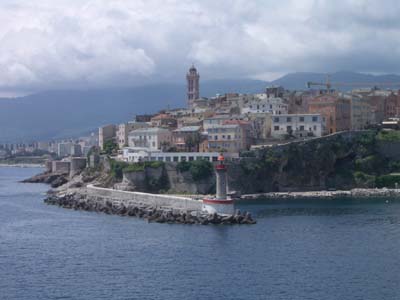 Přístav Bastia na severu Korsiky