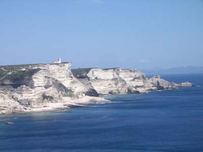 Bílé útesy u Bonifácia na jihu Korsiky