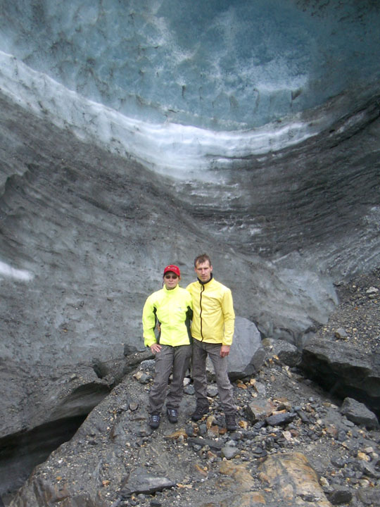 Na vrcholu u ledovce Buerbreen, splazu třetího největšího norského ledovce Folgefonna